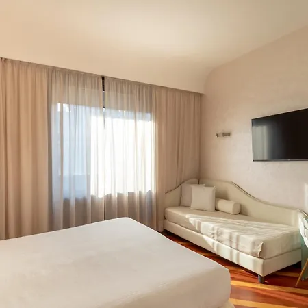 Sanpi 4* Milánó